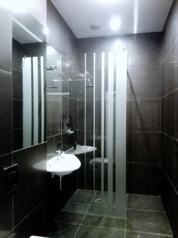 Bristol Residence Битом Екстер'єр фото