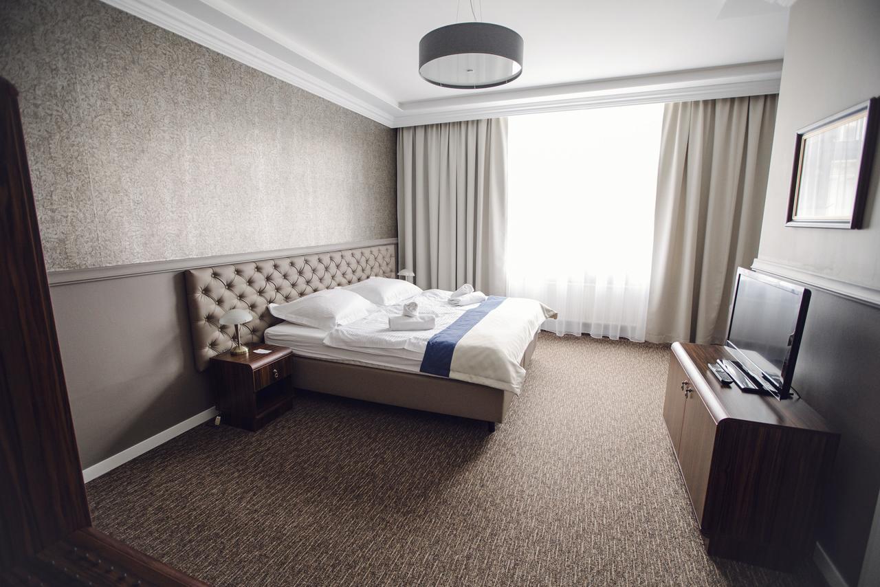 Bristol Residence Битом Екстер'єр фото