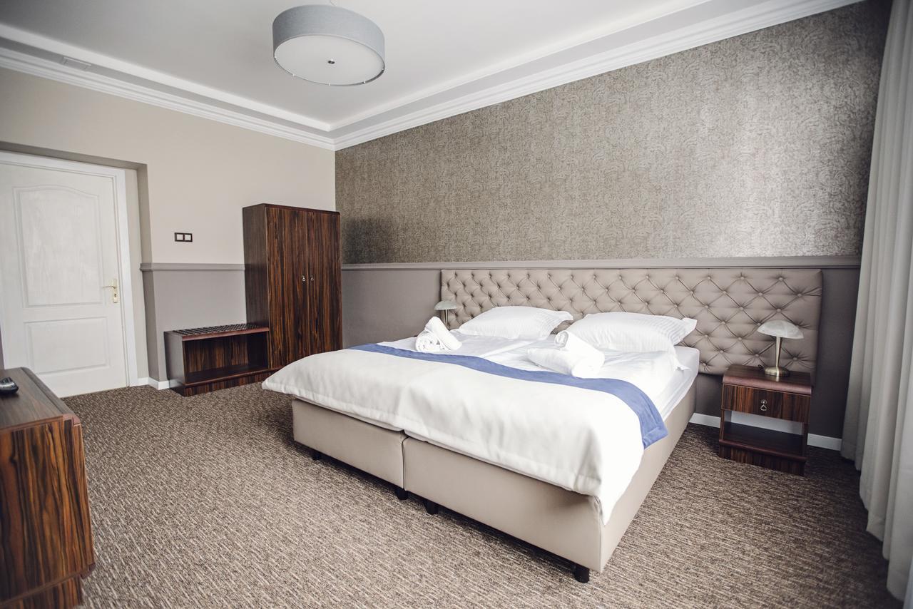 Bristol Residence Битом Екстер'єр фото