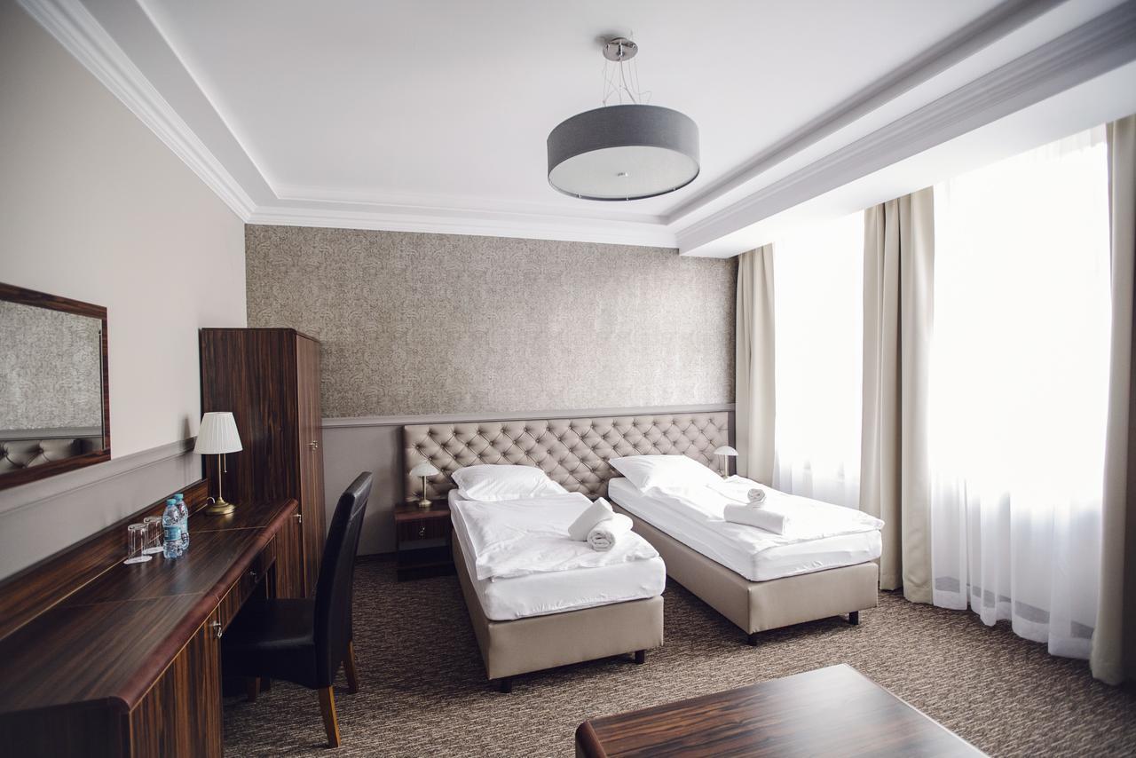 Bristol Residence Битом Екстер'єр фото